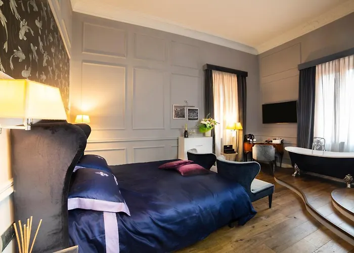 Relais San Lorenzo In Lucina